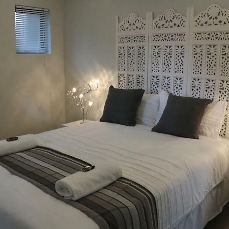 Millennium Body Guards Guesthouse Hartbeespoort Exterior foto